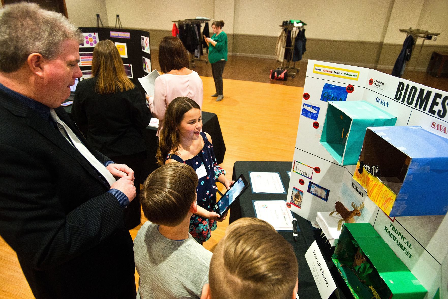 040519-blm-loc-3stemgala